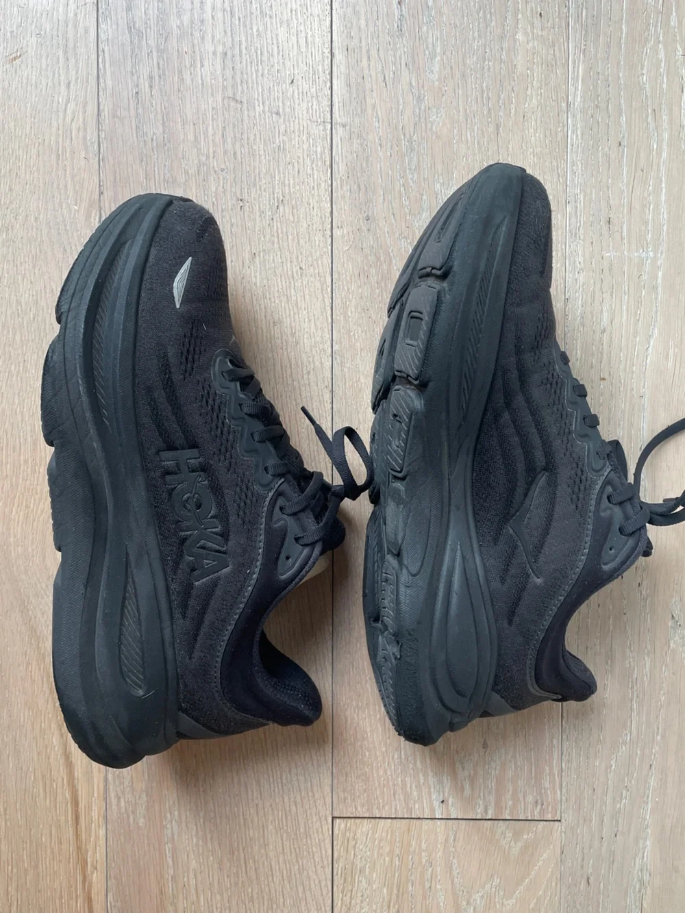 Hoka One One Men’s Bondi 9 Wide
